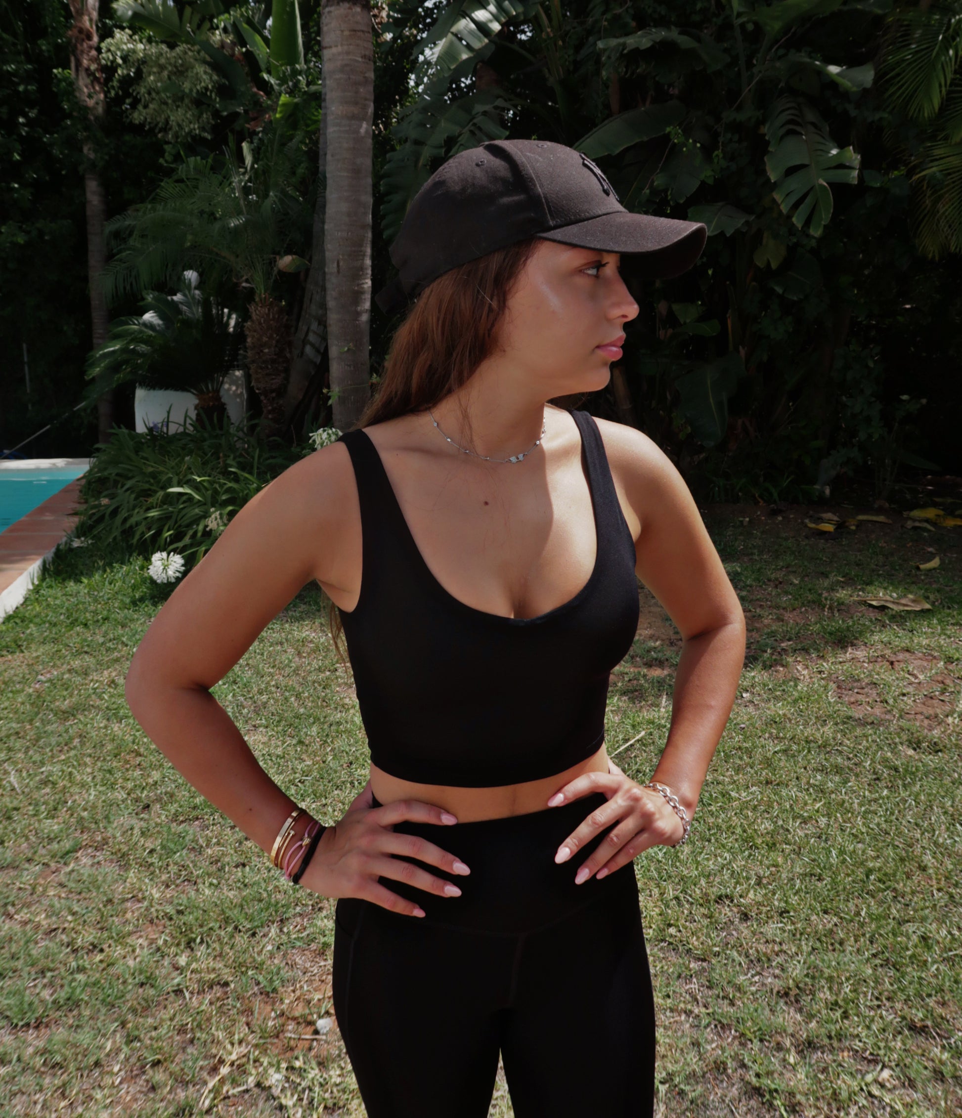 ESSENTIAL TOP