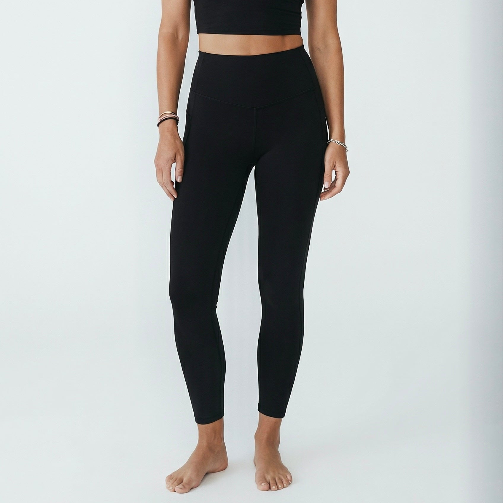 ESSENTIAL SUPERSOFT LEGGINGS - BLACK