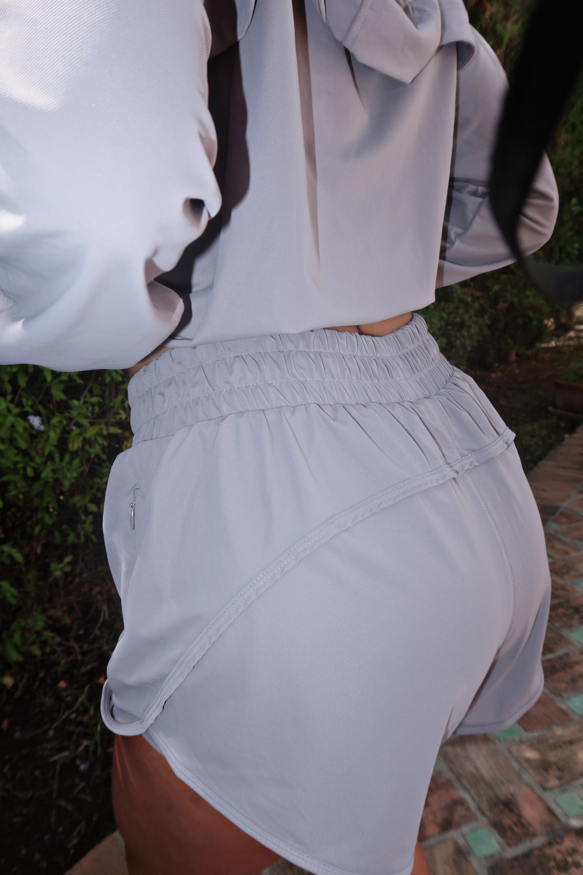 ESSENTIAL RUNNING SHORTS