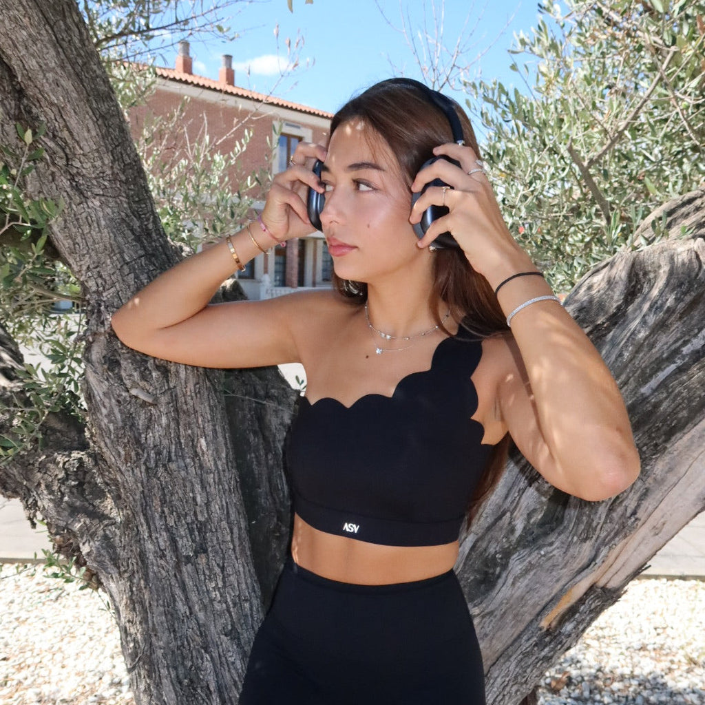 CLOUD ASYMMETRICAL SPORTS BRA - BLACK