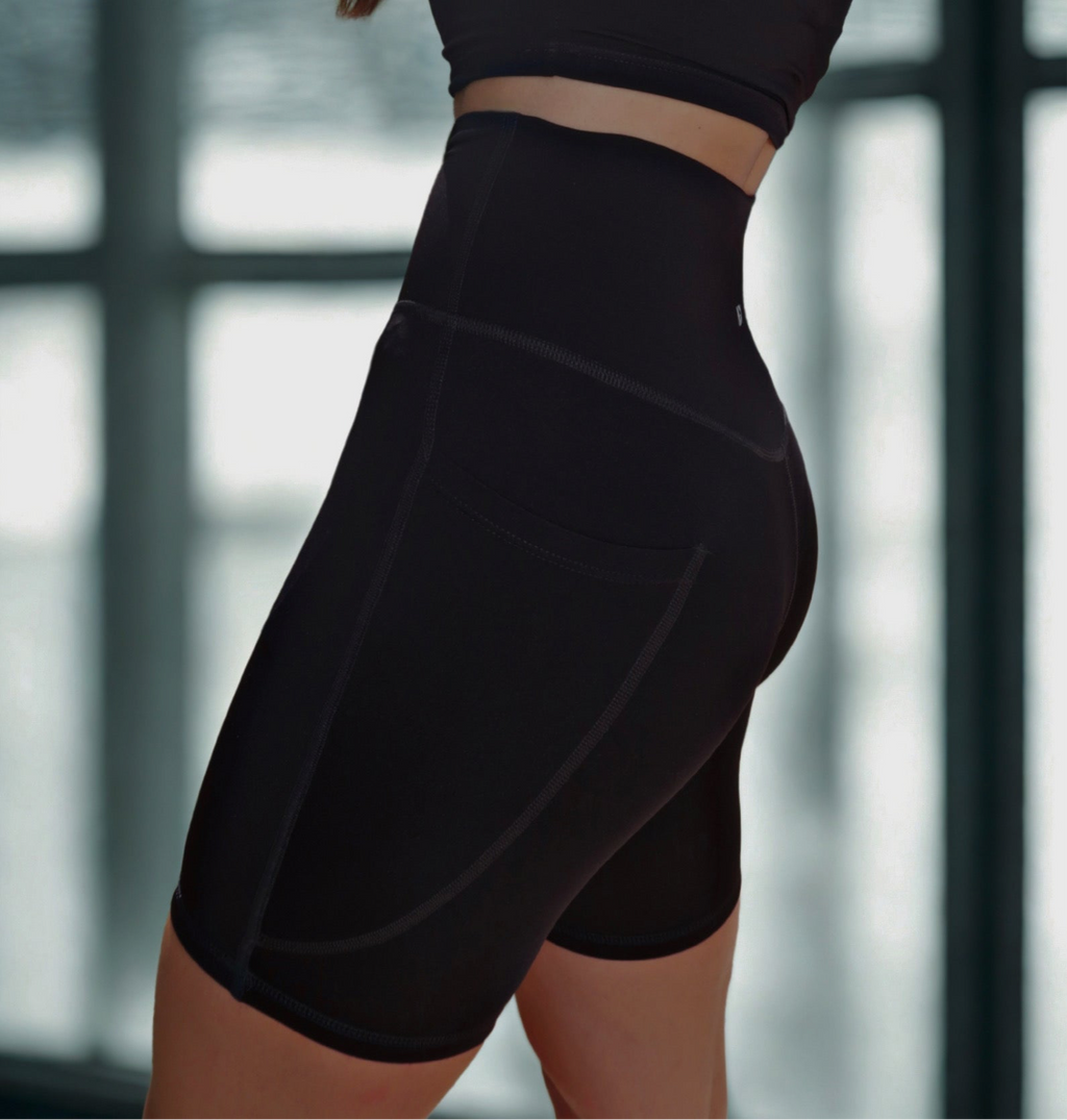 ESSENTIAL SUPERSOFT BIKER SHORT